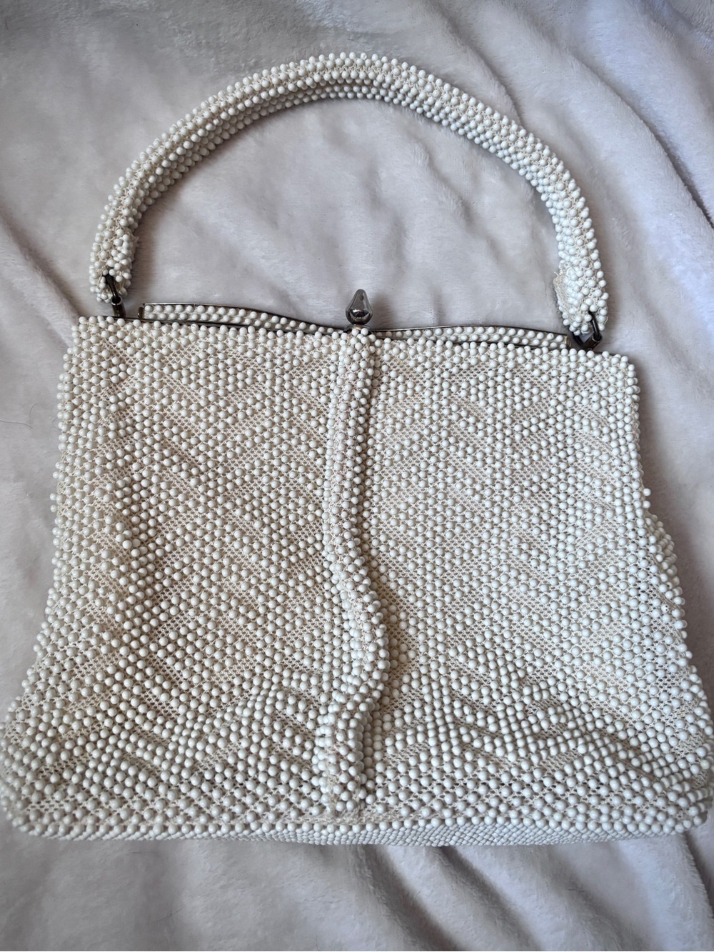 Vintage Lumured White Beaded Handbag Bridal Wedding Evening Purse Kiss Lock